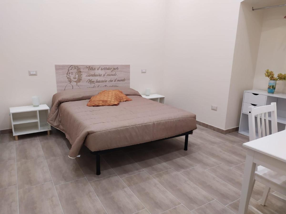 Dimora Sorriso Apartment Bari Exterior foto