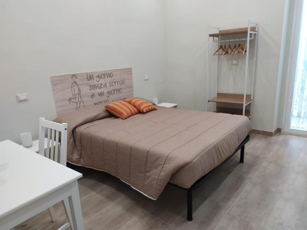 Dimora Sorriso Apartment Bari Exterior foto