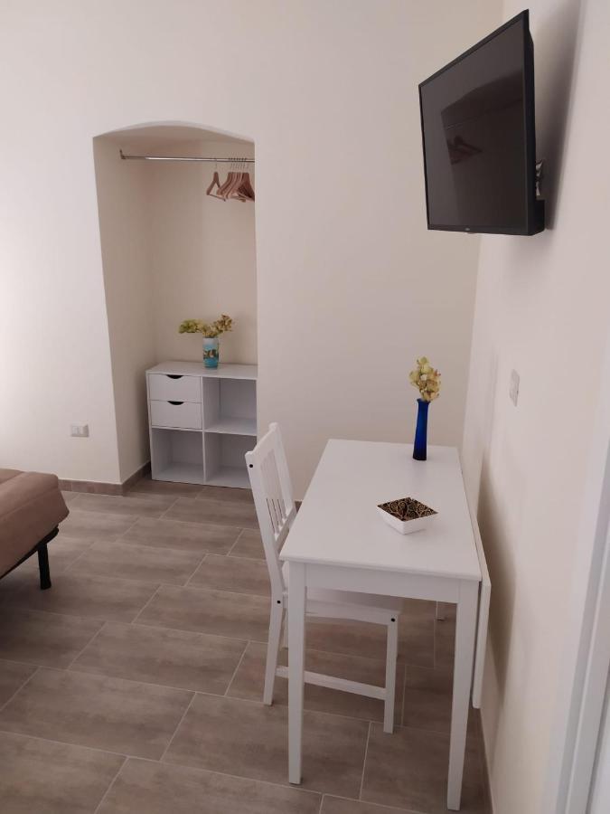 Dimora Sorriso Apartment Bari Exterior foto