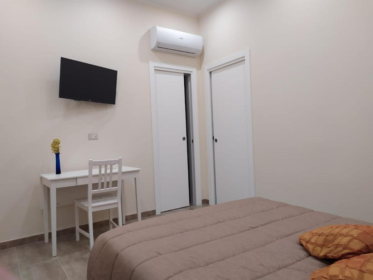 Dimora Sorriso Apartment Bari Exterior foto