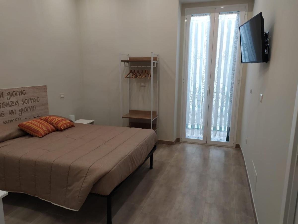 Dimora Sorriso Apartment Bari Exterior foto